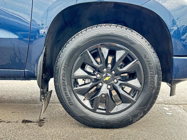 Used 2022 Chevrolet Silverado 1500 Custom AWD/4WD image 13
