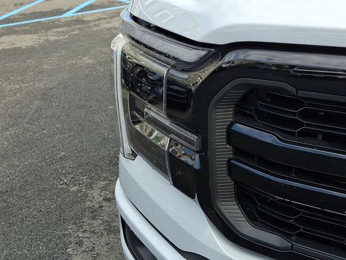 Used 2025 Ford F150 Lariat w/ Equipment Group 501A Mid AWD/4WD image 10