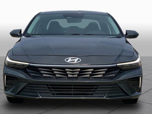 Used 2024 Hyundai Elantra SEL FWD image 4