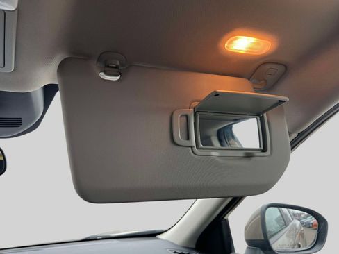 Used 2025 Nissan Rogue SV image 32