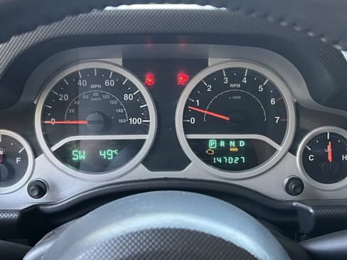 Used 2007 Jeep Wrangler Unlimited Sahara AWD/4WD image 23