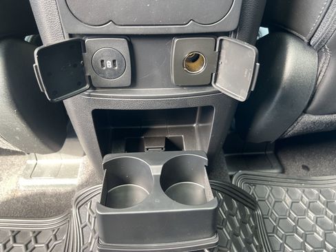 Used 2024 Ford Explorer XLT w/ Equipment Group 202A image 25