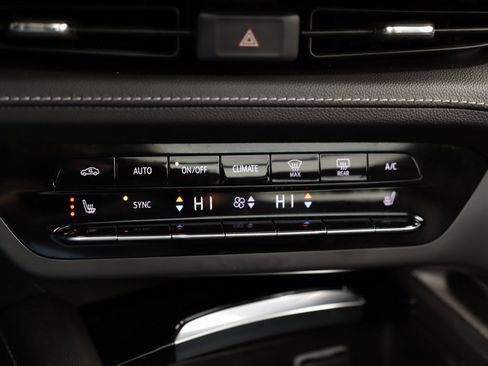 Used 2023 Buick Envision Essence w/ Sport Touring Package image 16