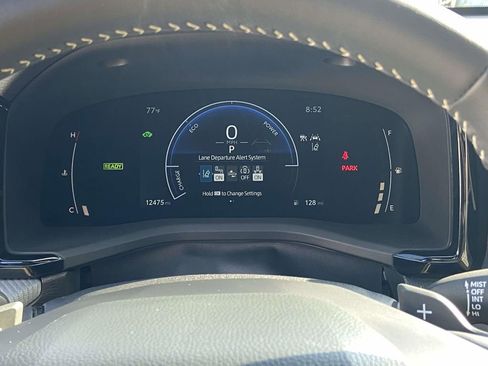 Used 2025 Toyota Camry SE FWD image 36
