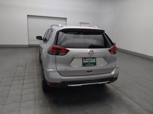 Used 2020 Nissan Rogue SV FWD image 6