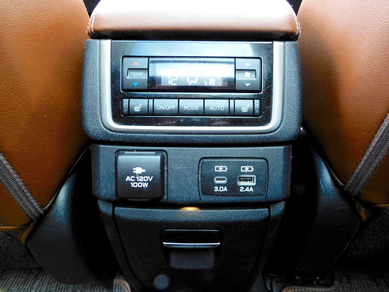 Used 2023 Subaru Ascent Touring AWD/4WD image 24
