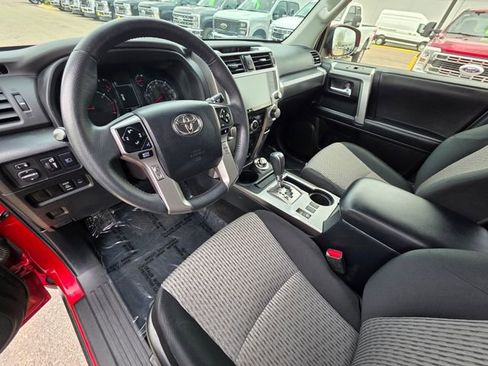 Used 2024 Toyota 4Runner SR5 AWD/4WD image 18