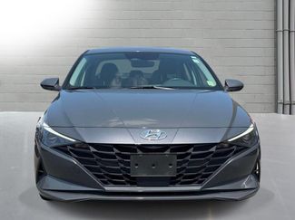 Used 2023 Hyundai Elantra SEL w/ Convenience Package FWD video 2