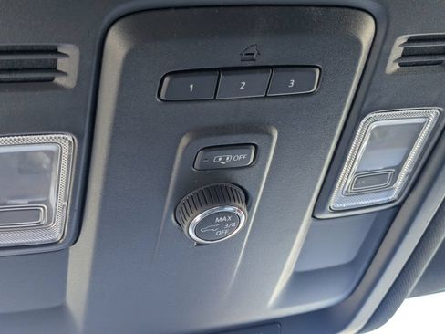 Used 2024 Chevrolet Tahoe LT RWD image 29