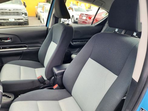 Used 2015 Toyota Prius C Two FWD image 14