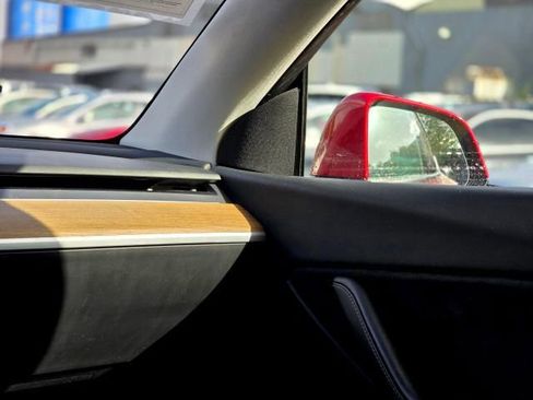 Used 2021 Tesla Model Y Long Range image 20