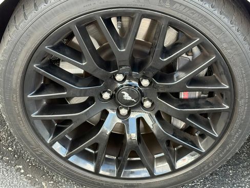 Used 2016 Ford Mustang GT Premium w/ GT Performance Package RWD image 11