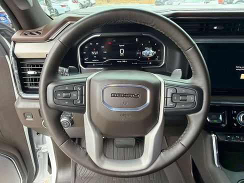 Used 2024 GMC Sierra 1500 Denali w/ Denali Reserve Package AWD/4WD image 21