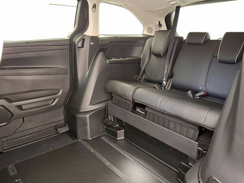 Used 2025 Honda Odyssey Elite image 20