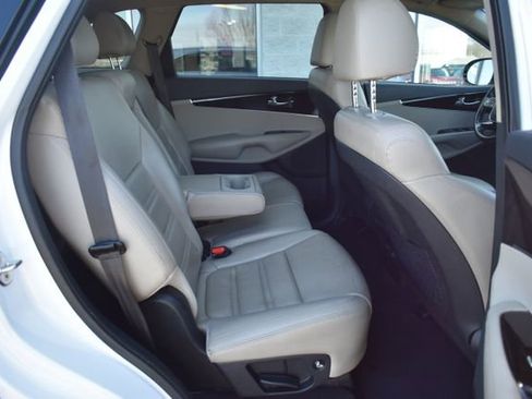 Used 2020 Kia Sorento EX image 42