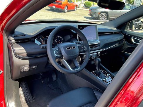 New 2025 Jeep Compass Latitude w/ Altitude Special Edition image 8