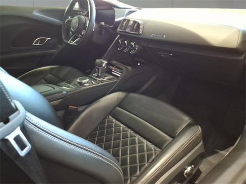 Used 2020 Audi R8 V10 performance image 14