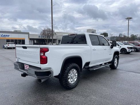 Used 2024 Chevrolet Silverado 2500 LT image 4