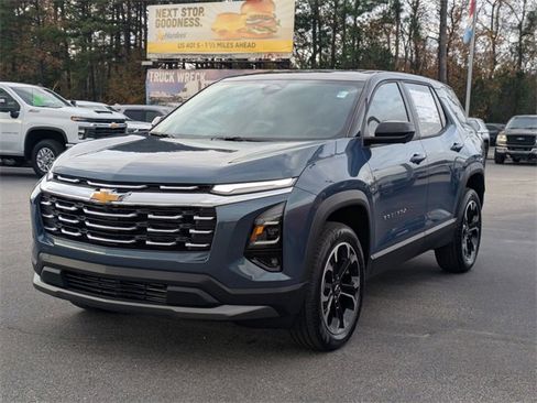 New 2026 Chevrolet Equinox LT w/ Safety and Technology Package image 6