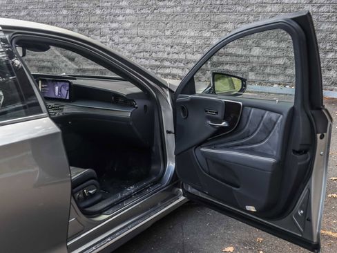 Used 2024 Lexus LS 500 AWD w/ Interior Upgrade Package image 15