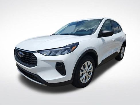 Used 2025 Ford Escape Active w/ Tech Pack #1 FWD image 3