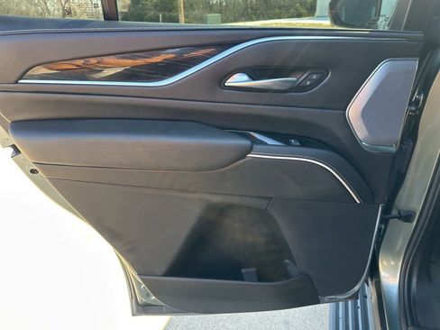 Certified 2024 Cadillac Escalade V image 33