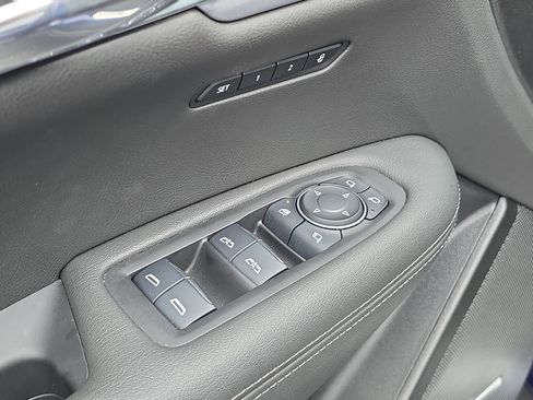 Certified 2025 Cadillac XT6 Premium Luxury image 22