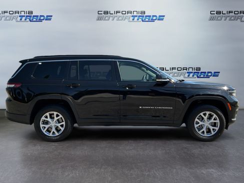 Used 2024 Jeep Grand Cherokee L Limited RWD image 4