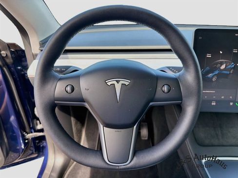 Used 2023 Tesla Model Y Long Range AWD/4WD image 12