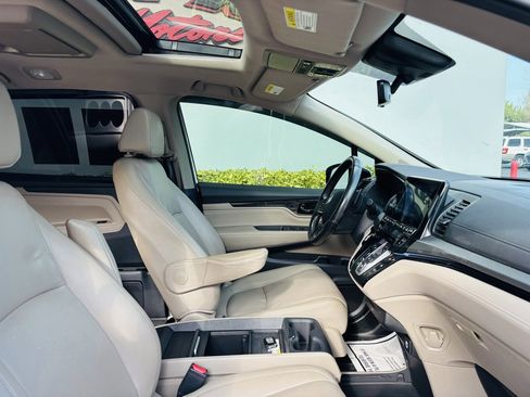 Used 2018 Honda Odyssey Elite image 21