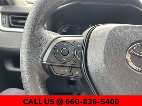 Used 2025 Toyota RAV4 LE image 17