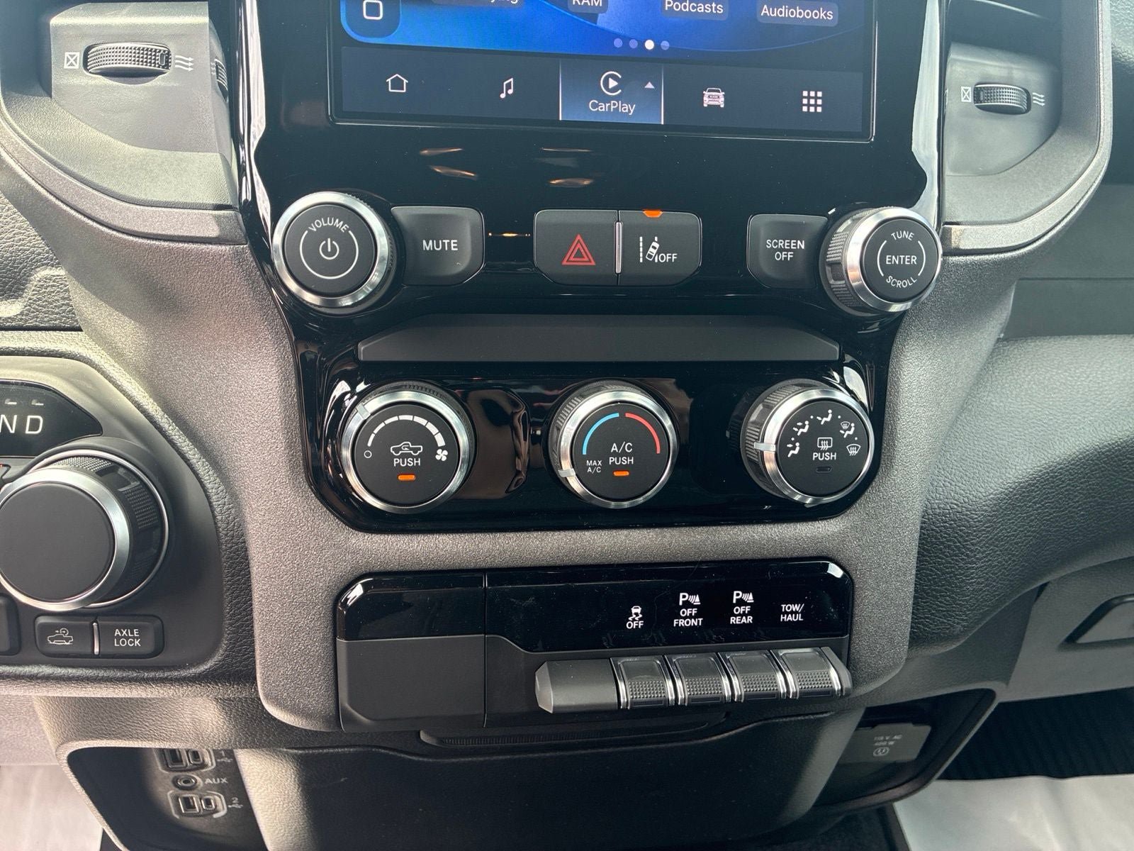 New 2026 RAM 1500 Warlock AWD/4WD image 22