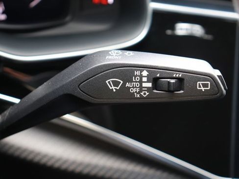 Used 2022 Audi RS Q8 AWD/4WD image 26