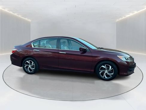 Used 2016 Honda Accord LX image 8