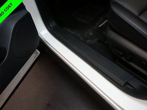 Used 2022 Nissan Rogue SV w/ SV Premium Package image 29