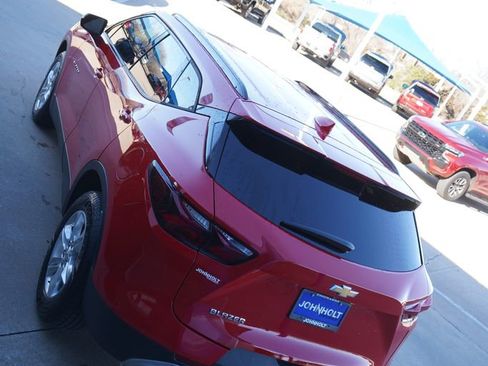 Used 2021 Chevrolet Blazer LT image 9