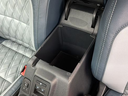 Used 2025 Ford Bronco Heritage Edition image 27