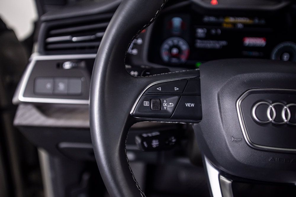 Used 2022 Audi Q8 Premium Plus AWD/4WD image 33