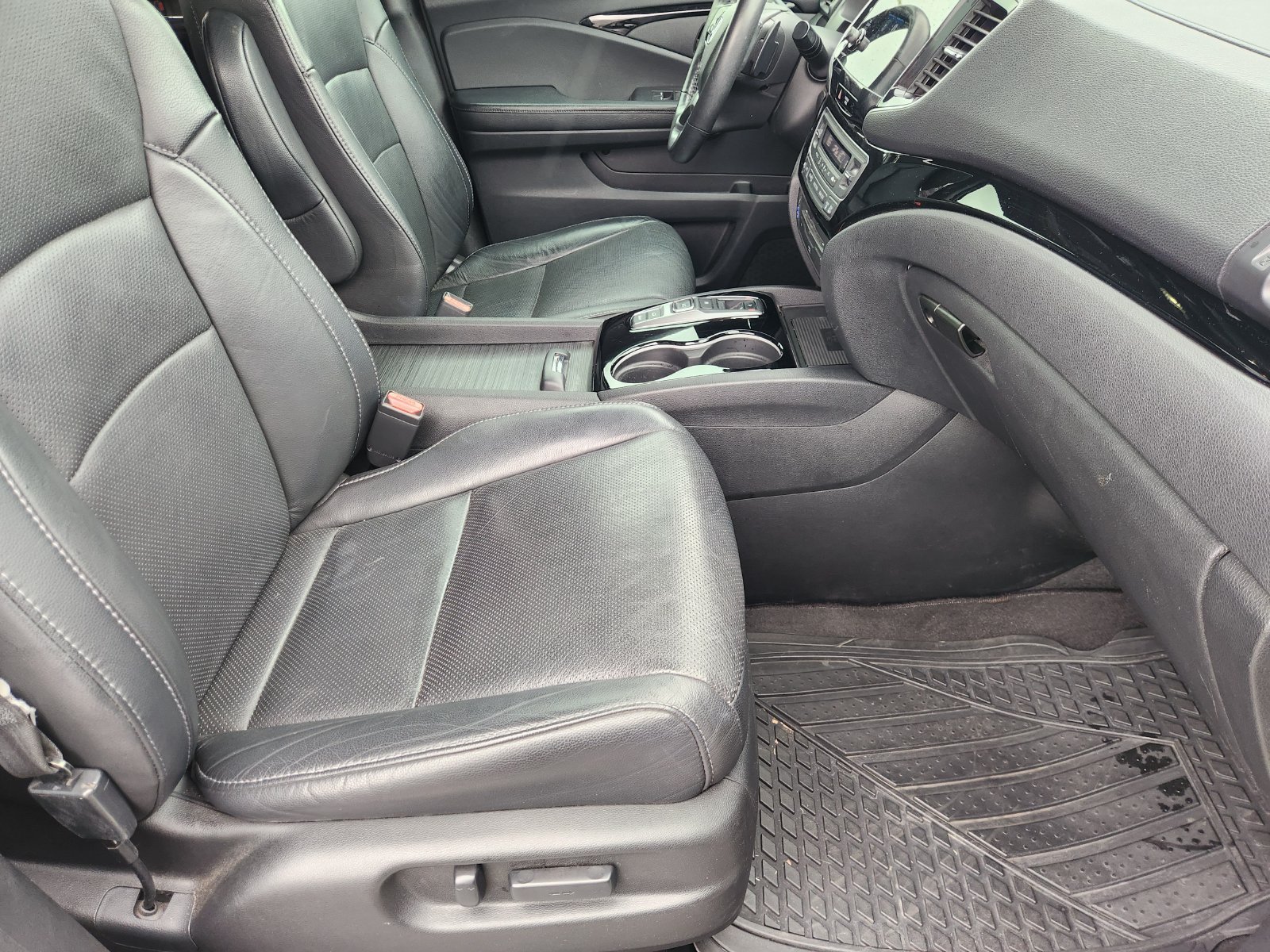 Used 2019 Honda Pilot Elite image 17