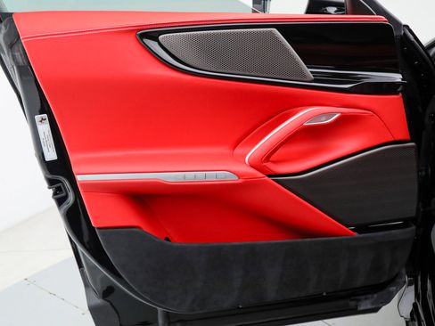 Certified 2025 Ferrari Purosangue image 37