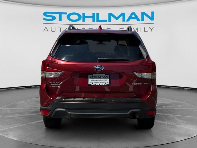 Used 2019 Subaru Forester Premium AWD/4WD image 6