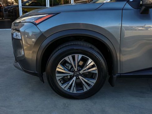 Used 2023 Nissan Rogue SV w/ SV Premium Package image 13