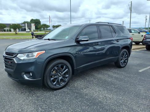 Used 2020 Chevrolet Traverse RS FWD image 3