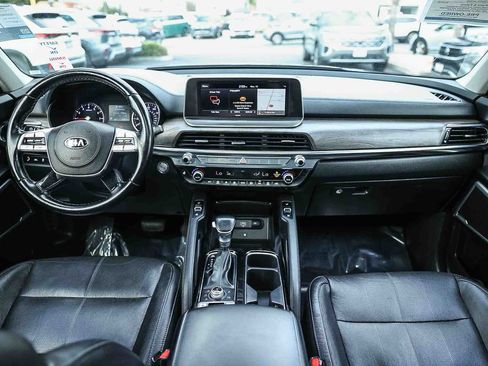 Used 2021 Kia Telluride EX w/ EX Premium Package image 14