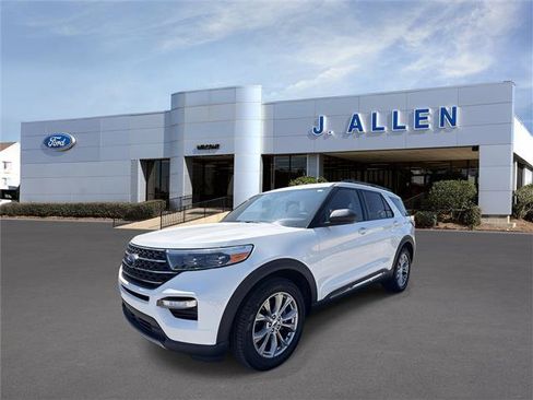 Certified 2023 Ford Explorer XLT w/ Equipment Group 202A RWD image 1