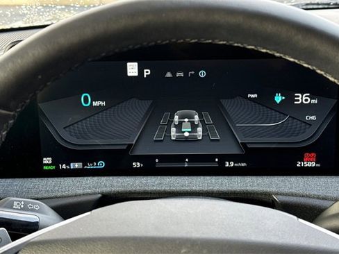 Certified 2024 Kia EV6 Light image 33