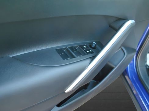 Certified 2022 Toyota Corolla Cross LE image 16