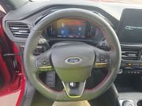 Used 2023 Ford Escape ST-Line w/ Tech Pack #1 AWD/4WD image 7