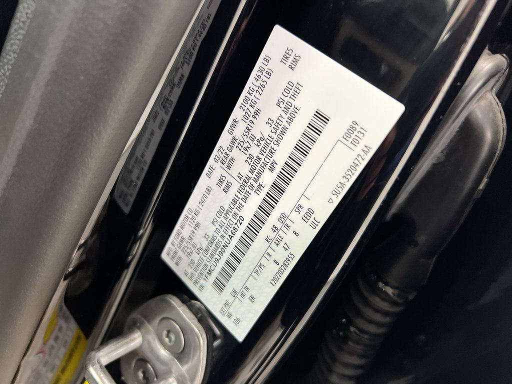 Used 2022 Ford Escape Titanium AWD/4WD image 28