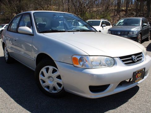 Used 2002 Toyota Corolla LE FWD image 4